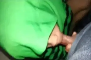 Kesukaan Tante Ya Kulum Penis