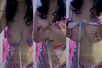 Laras Bali Remas Toket Gede Ngewe Basah – Viral